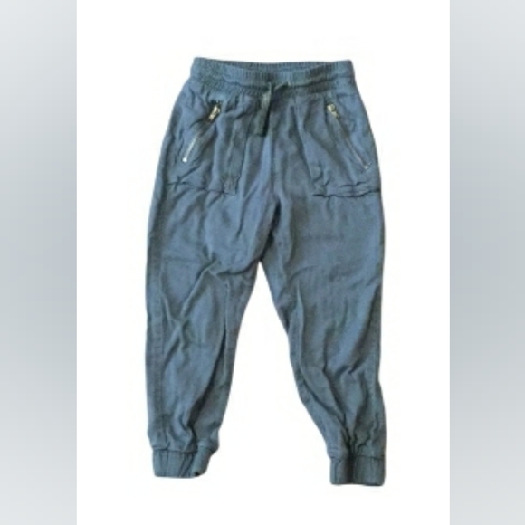 H&M Other - H&M girl joggers 4T 🎍